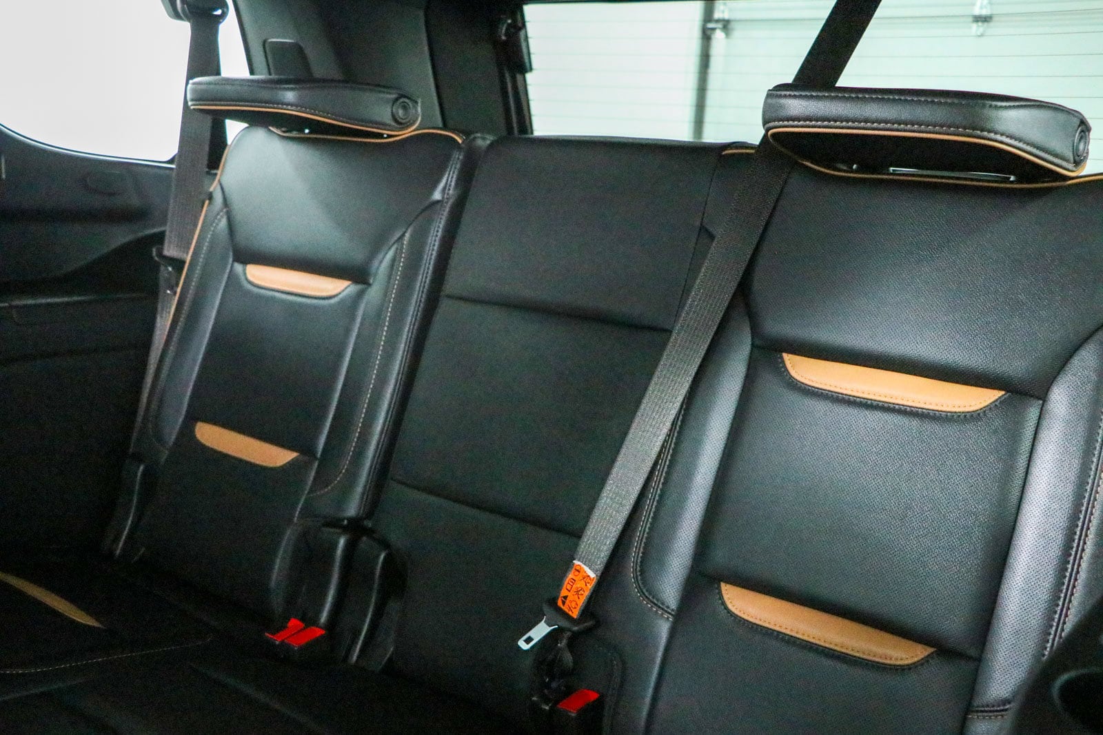 2023 GMC Yukon AT4 - Photo 30