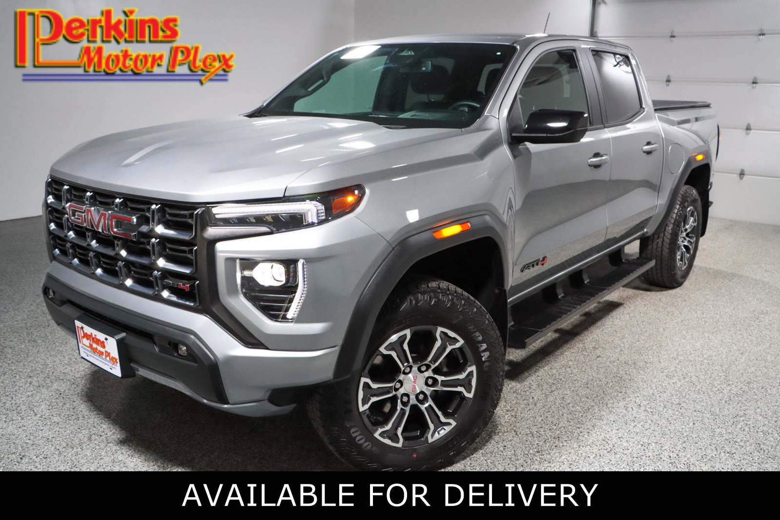 2024 GMC Canyon AT4 4WD Crew Cab Short Box's photo