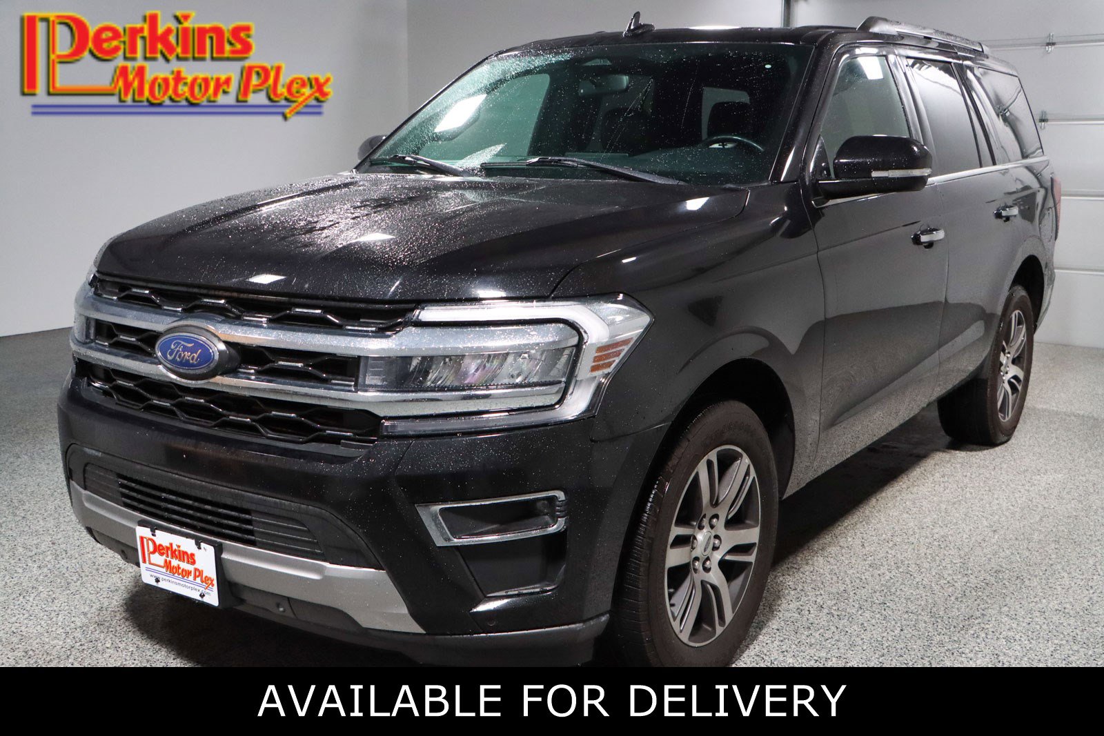 2022 Ford Expedition Limited's photo
