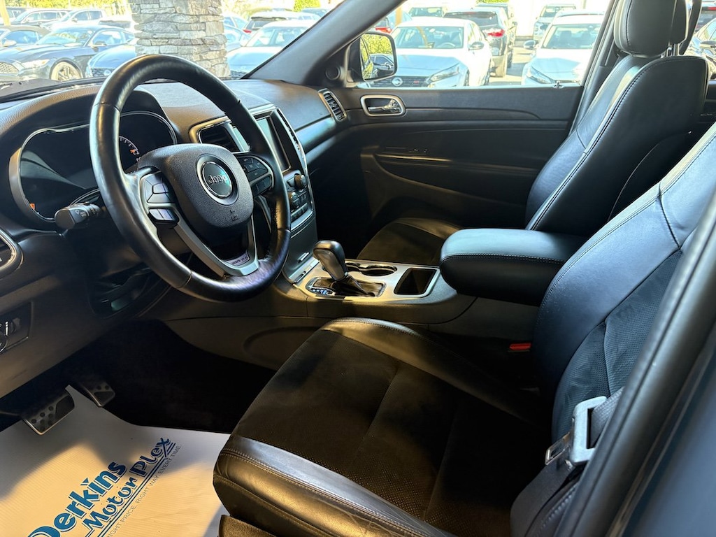 Used 2018 Jeep Grand Cherokee Altitude SUV