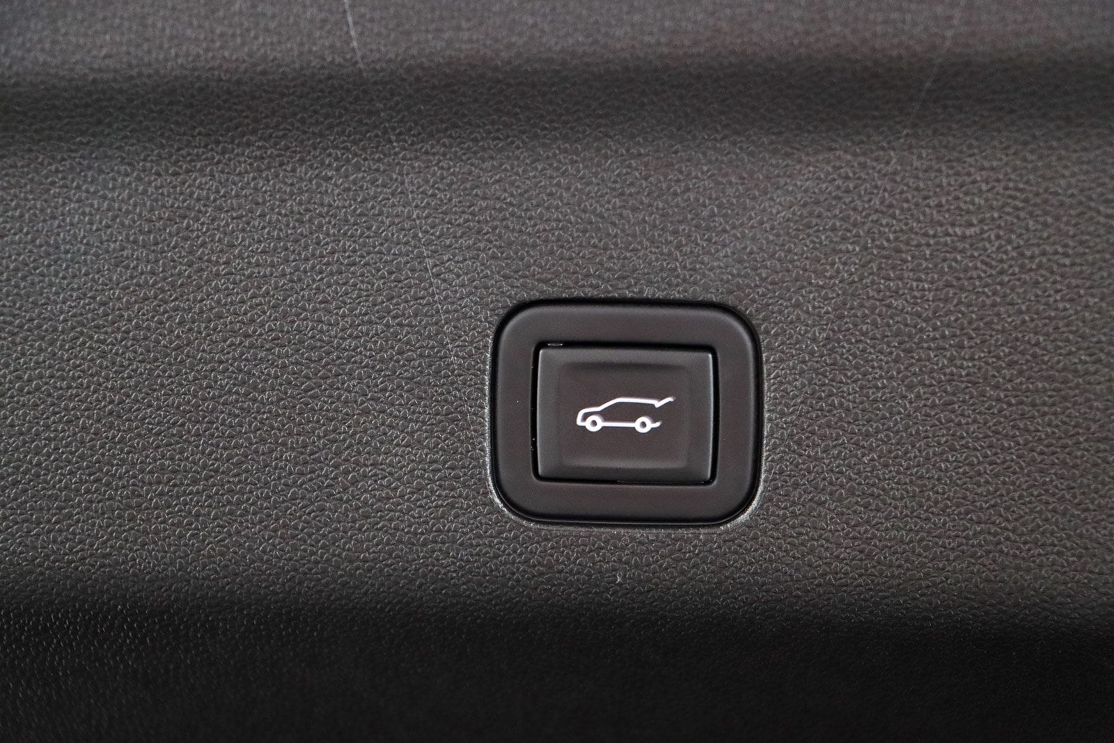 2023 GMC Yukon Denali - Photo 35