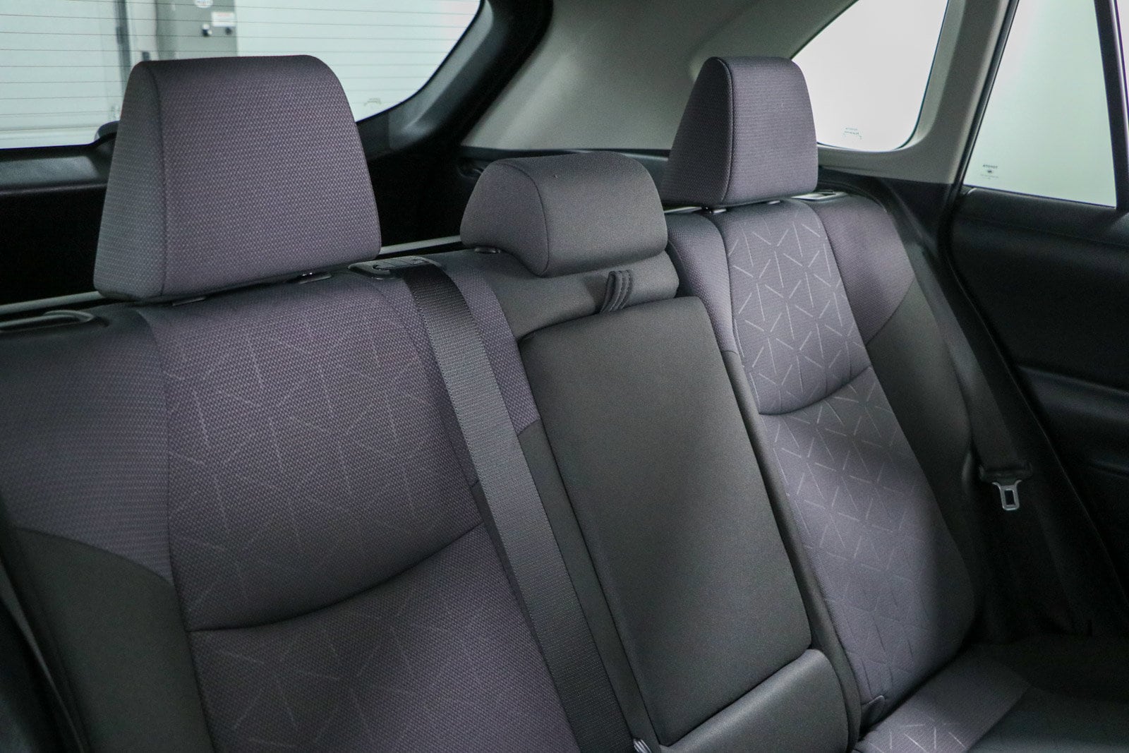 2025 Toyota RAV4 XLE - Photo 27