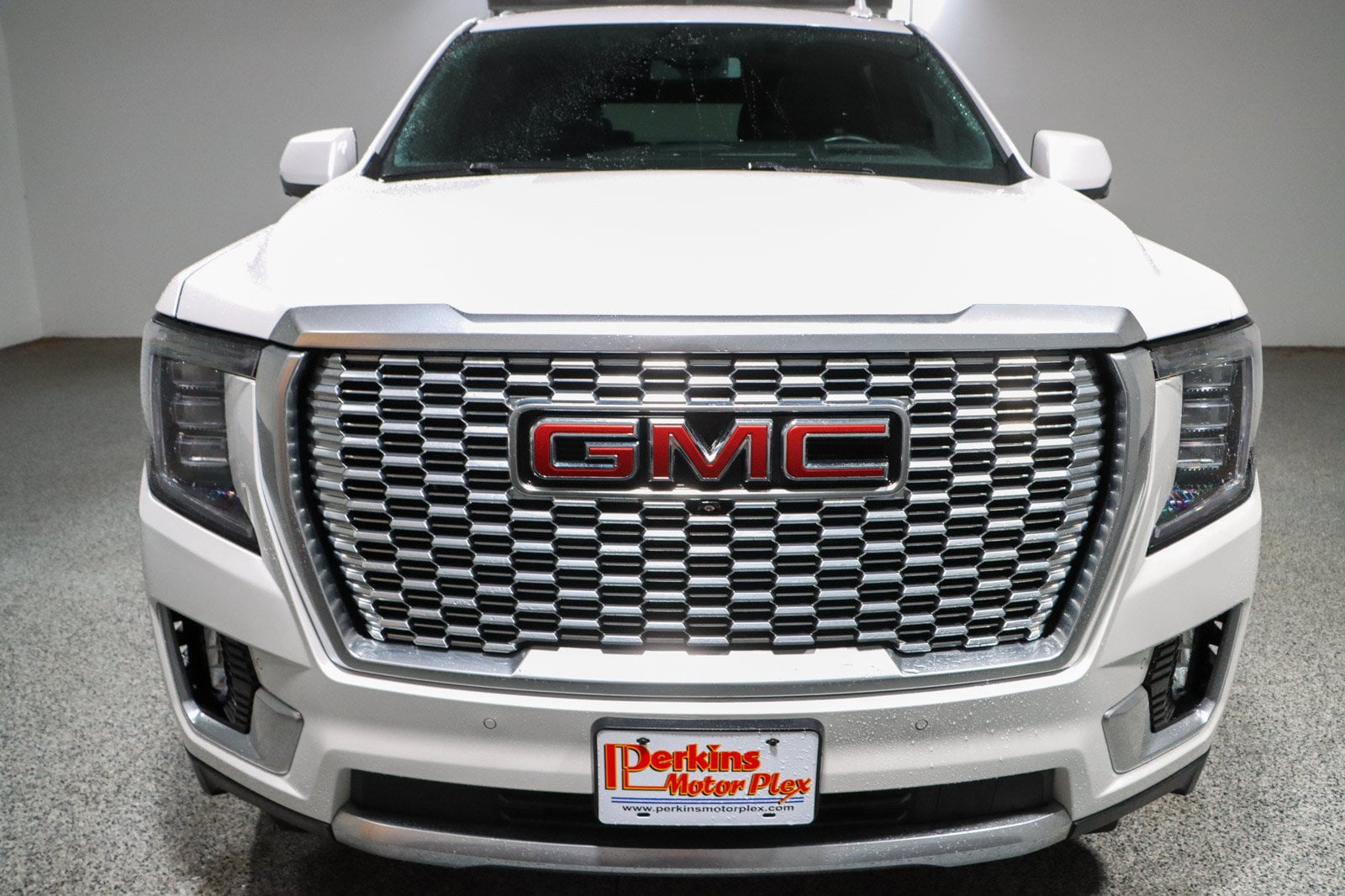 2023 GMC Yukon Denali - Photo 4