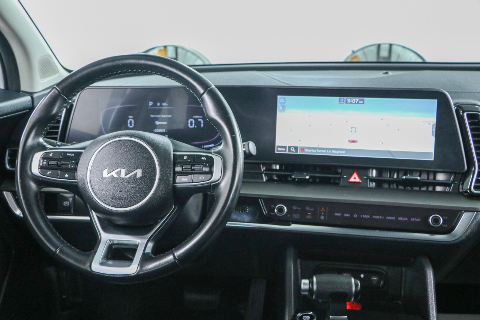 2023 Kia Sportage EX - Photo 17