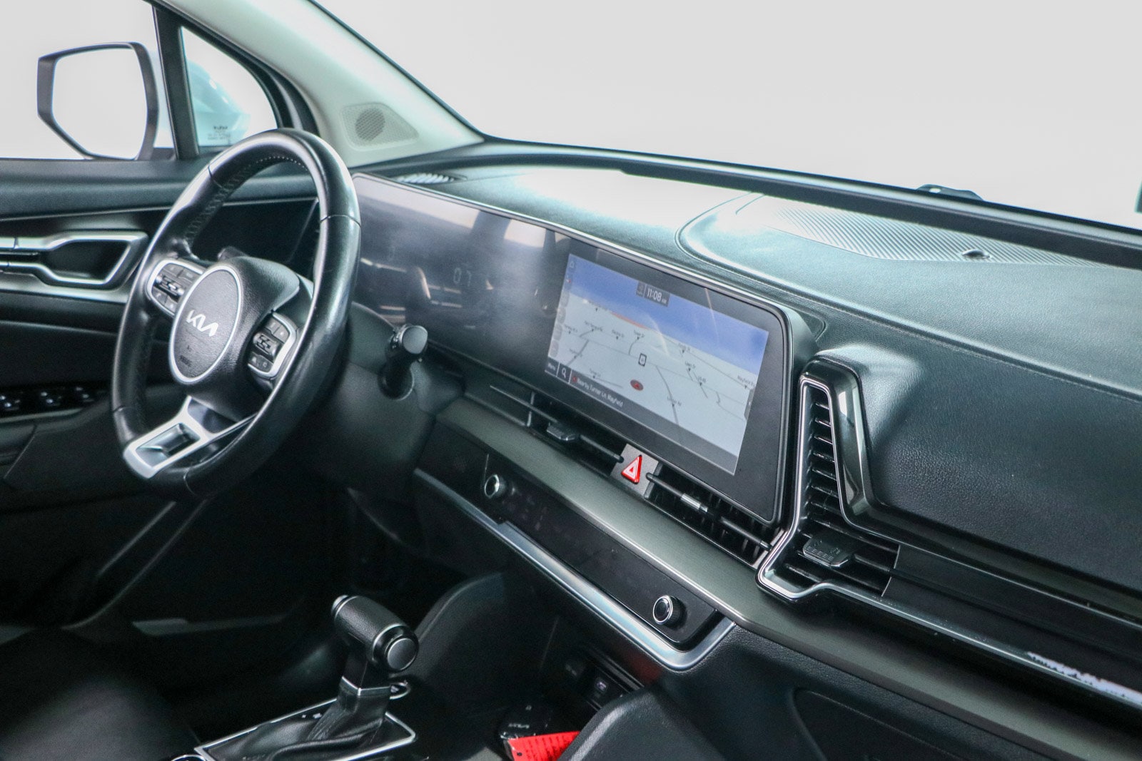 2023 Kia Sportage EX - Photo 25