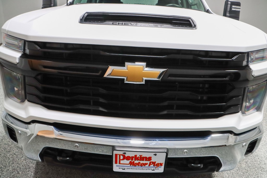 Used 2025 Chevrolet Silverado 2500HD 4X4 UTILITY BED Truck Crew Cab