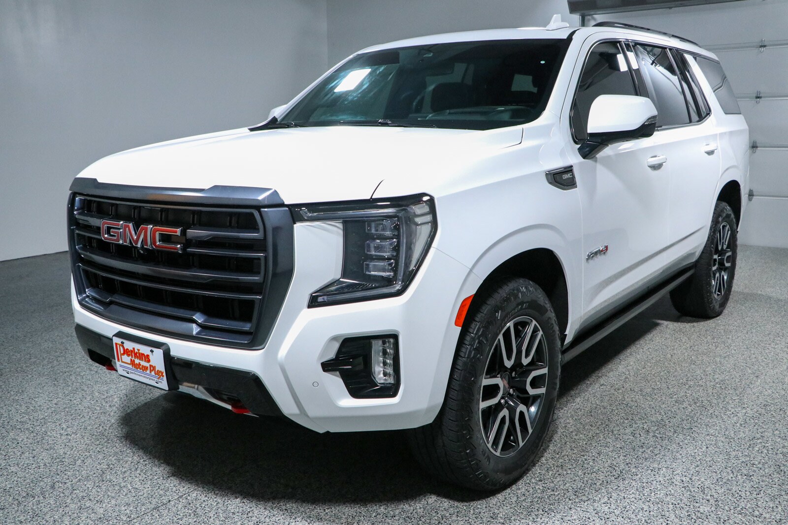 2023 GMC Yukon AT4 - Photo 38