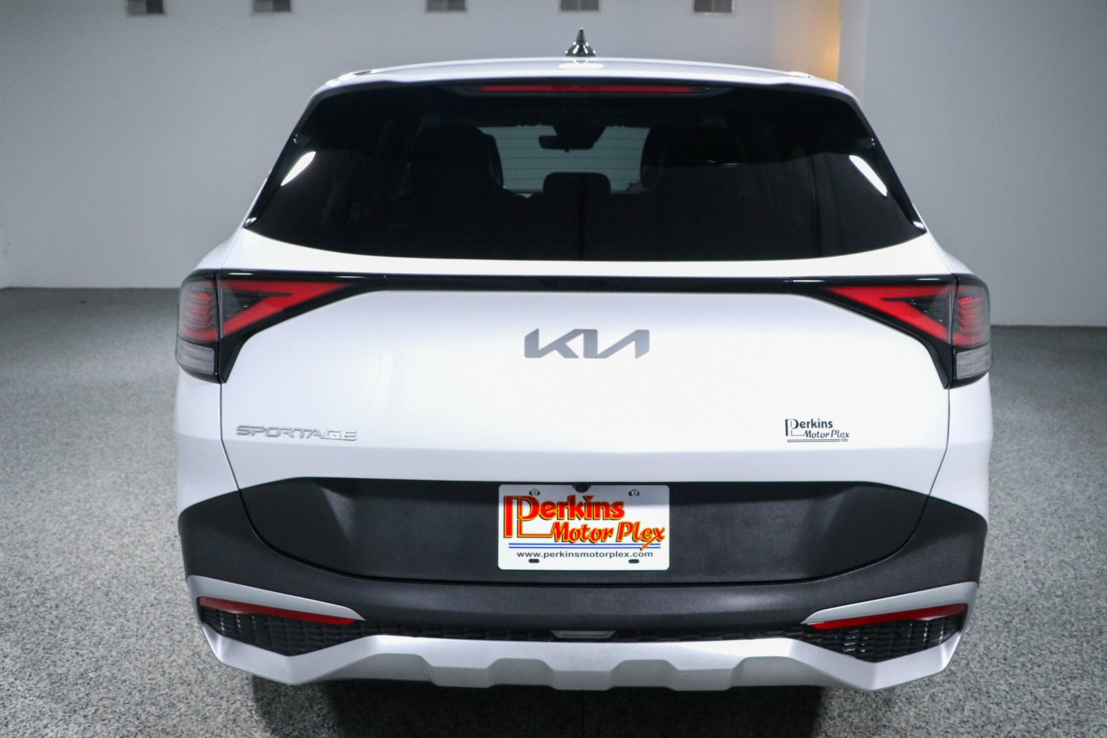 2023 Kia Sportage EX - Photo 8