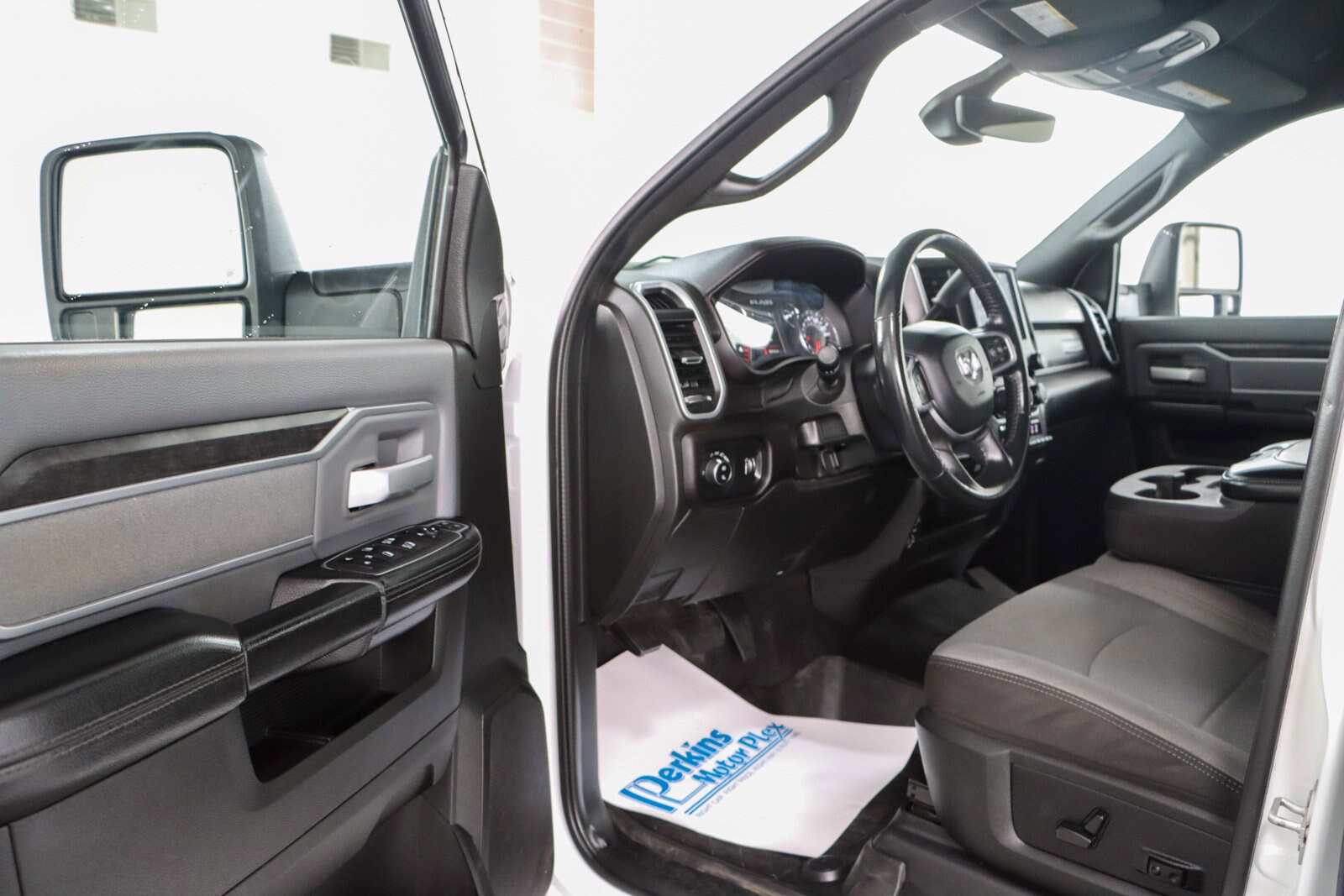 2023 Ram 2500 Big Horn photo 2