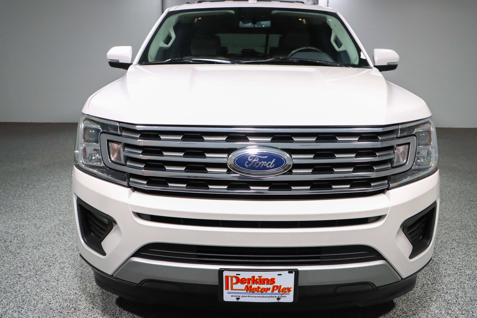 2019 Ford Expedition XLT photo 2