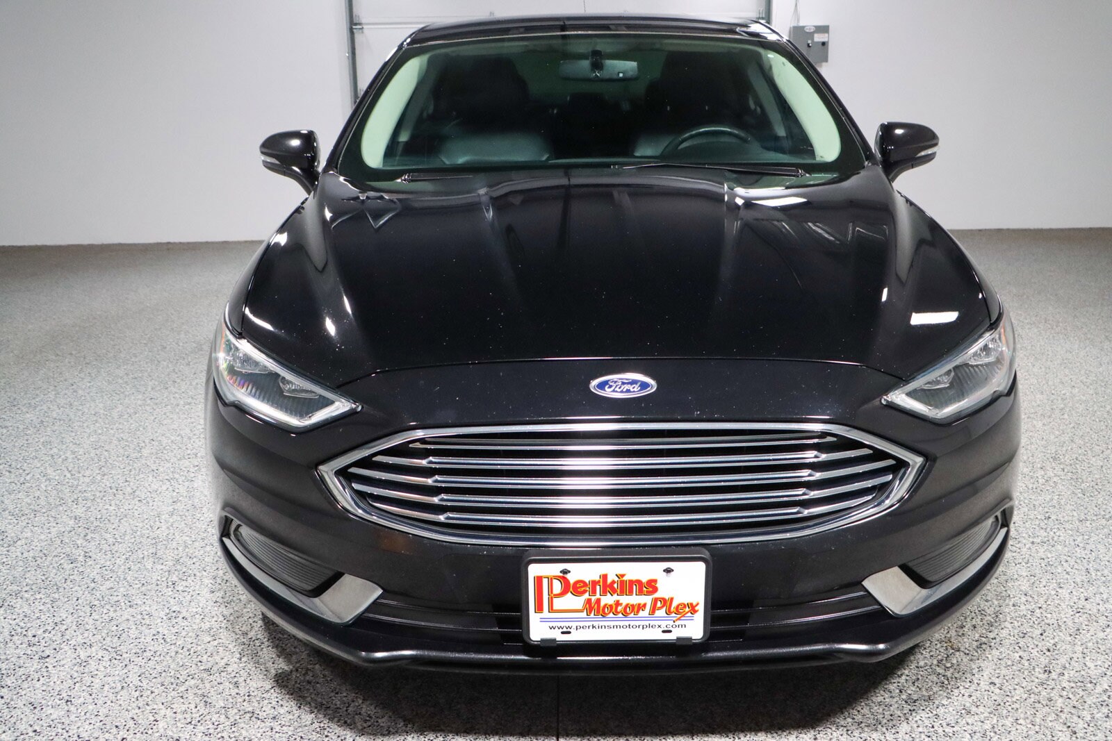 2018 Ford Fusion SE photo 3