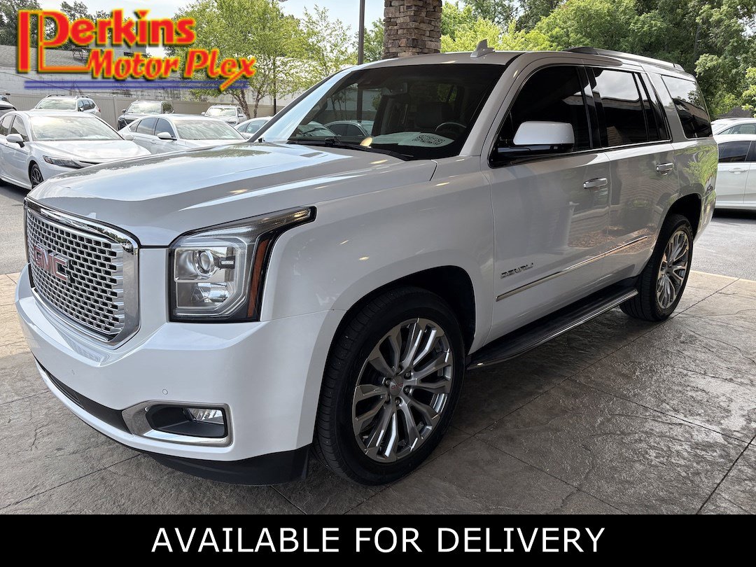 2016 GMC Yukon 4WD Denali's photo