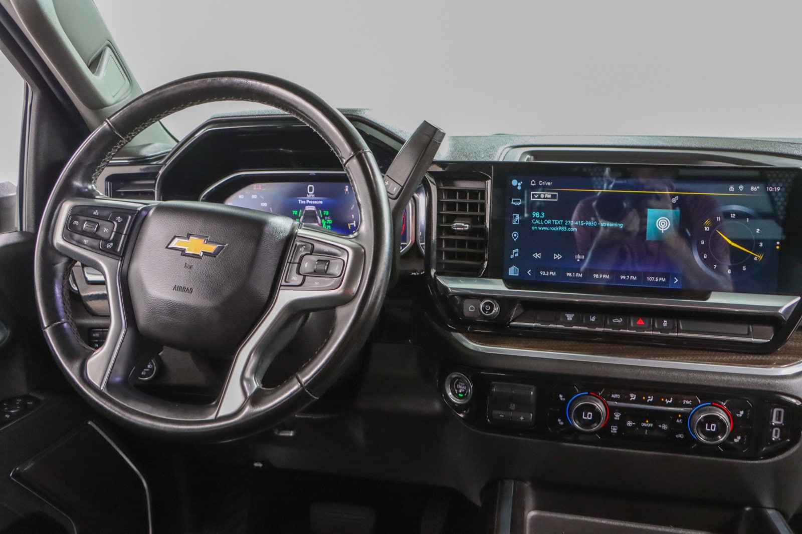 2024 Chevrolet Silverado 3500HD LT - Photo 18