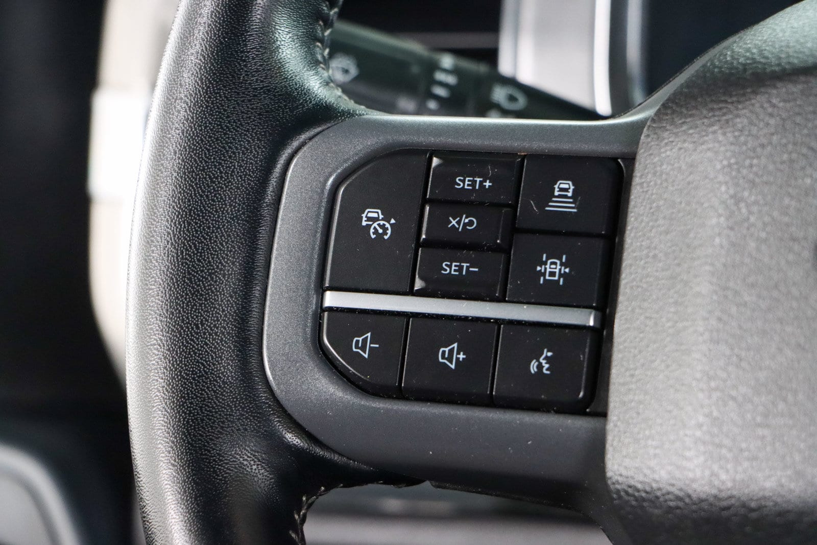 2023 Ford F-150 Lariat - Photo 14