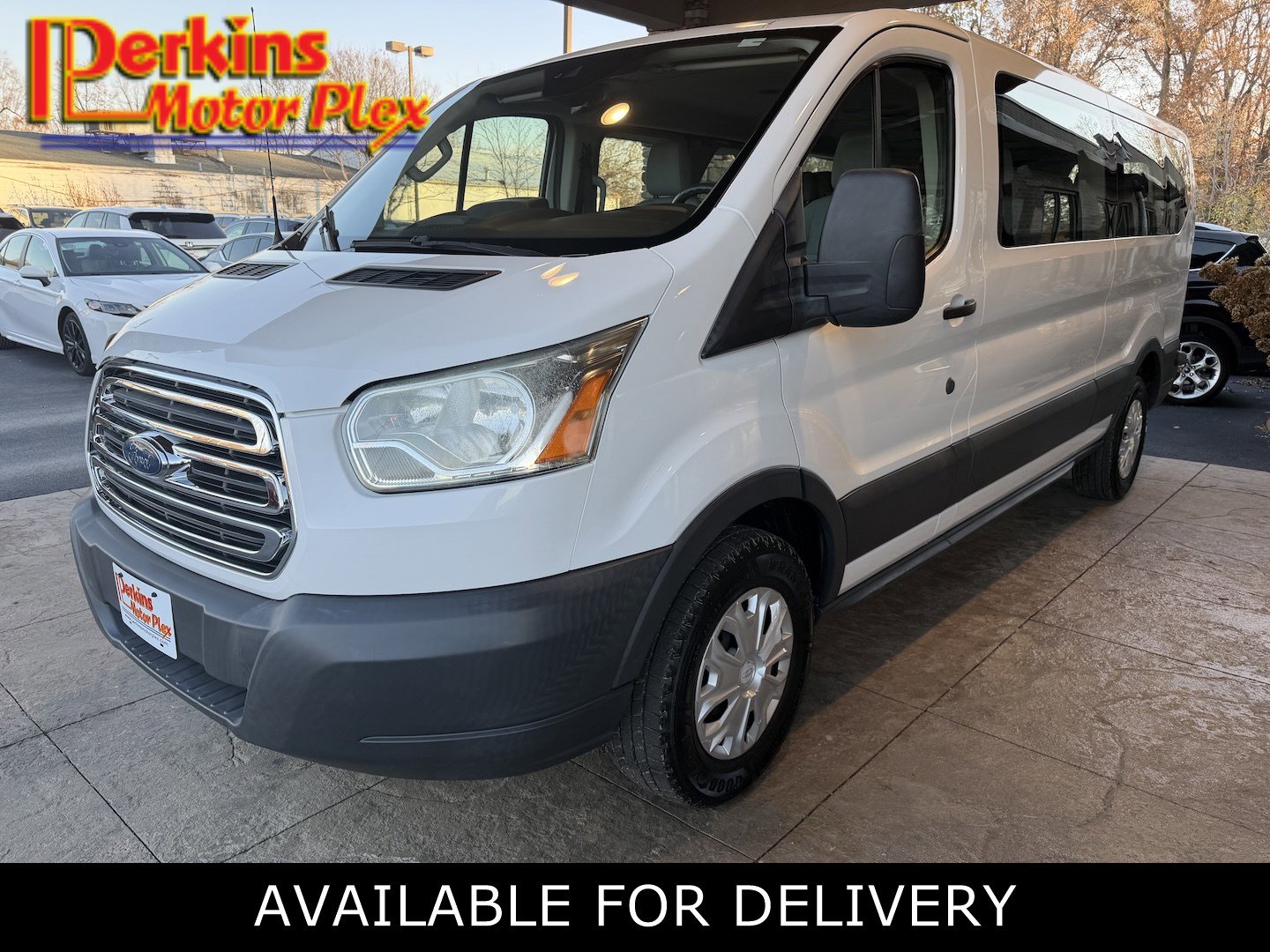 2017 Ford Transit Wagon XLT's photo