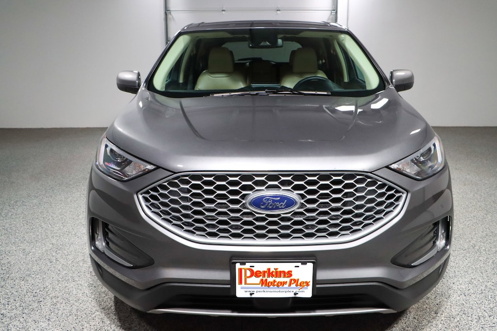 Used 2024 Ford Edge SEL AWD SUV