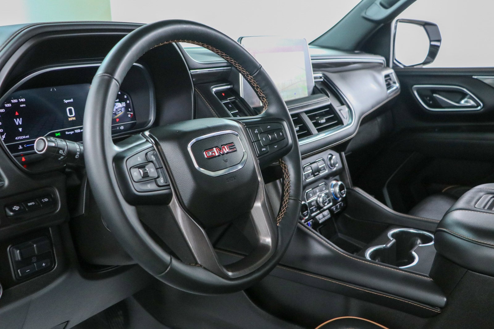 2023 GMC Yukon AT4 - Photo 27