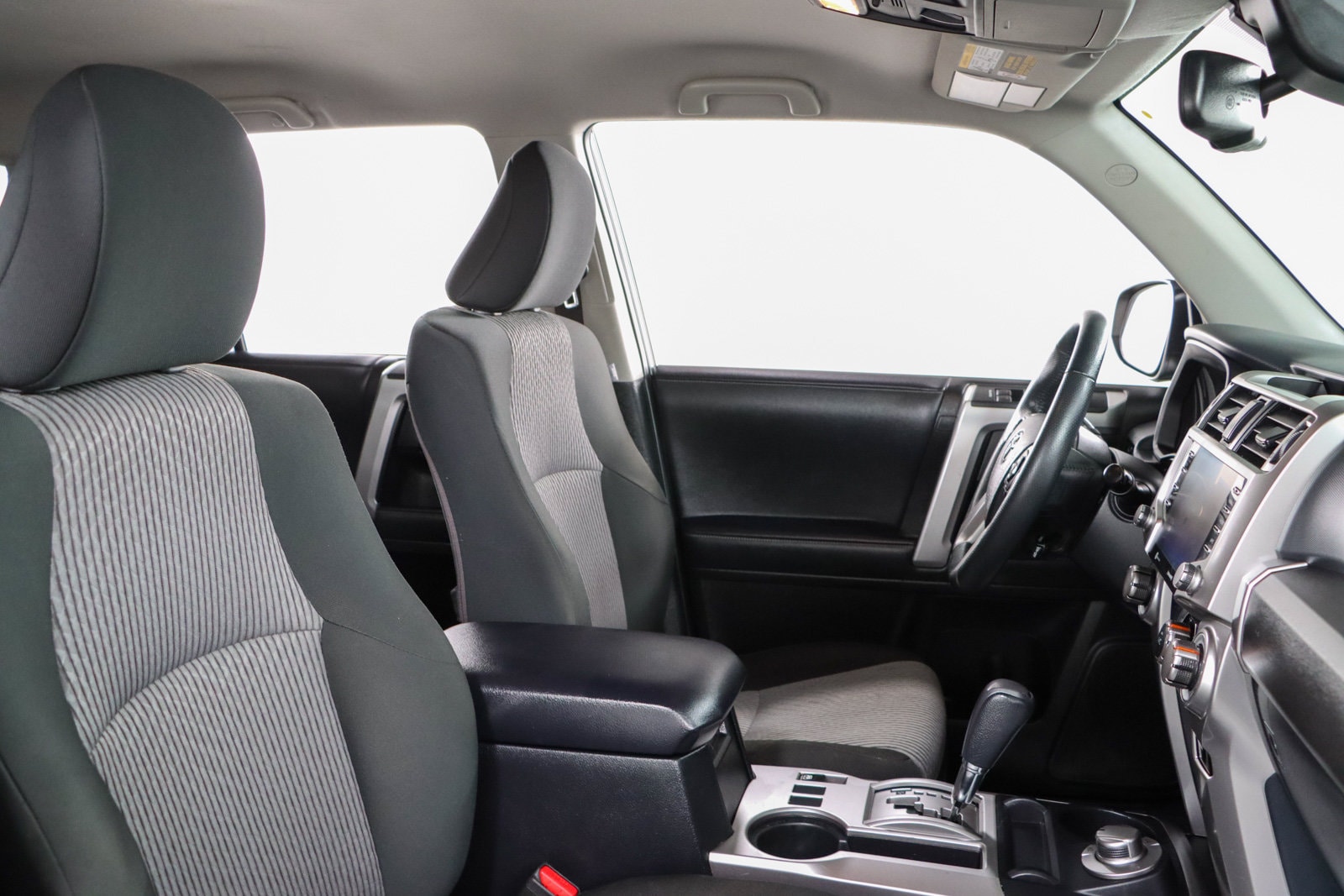 2021 Toyota 4Runner SR5 - Photo 28