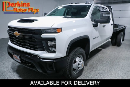 2024 Chevrolet Silverado 3500HD 4X4 FLATBED Truck Crew Cab