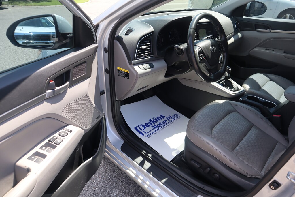 Used 2017 Hyundai Elantra Limited Sedan
