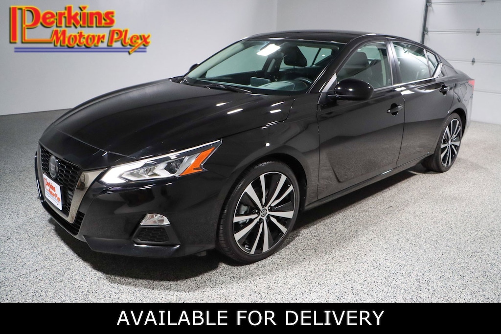 Used 2022 Nissan Altima 2.5 SR Sedan