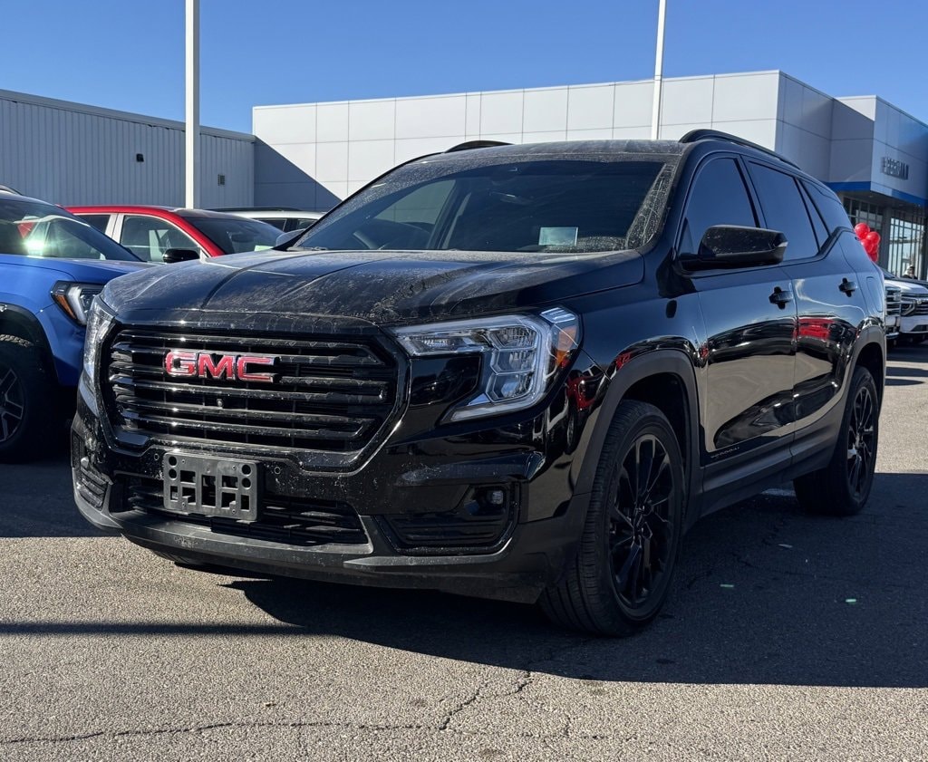 2024 GMC Terrain SLT's photo