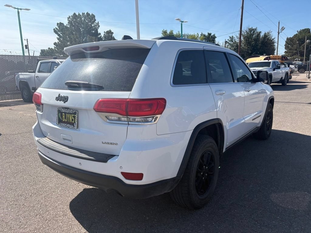 Used 2018 Jeep Grand Cherokee Laredo E SUV
