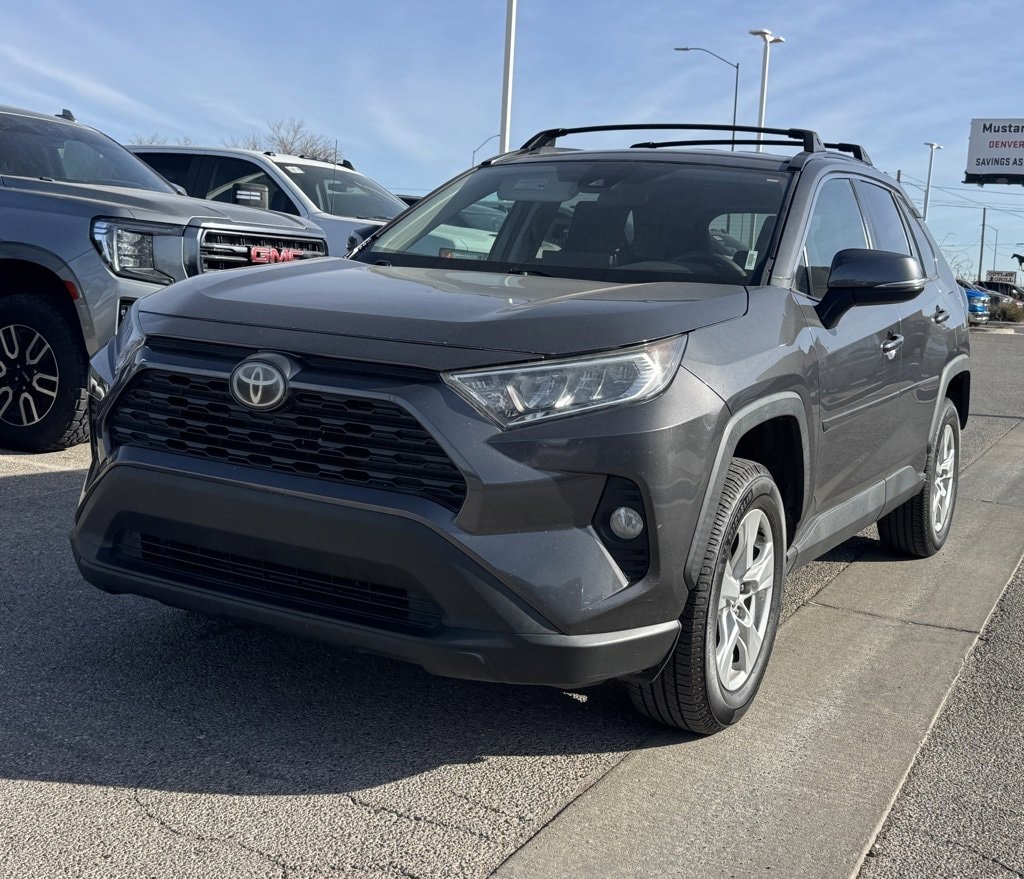 2020 Toyota RAV4 XLE