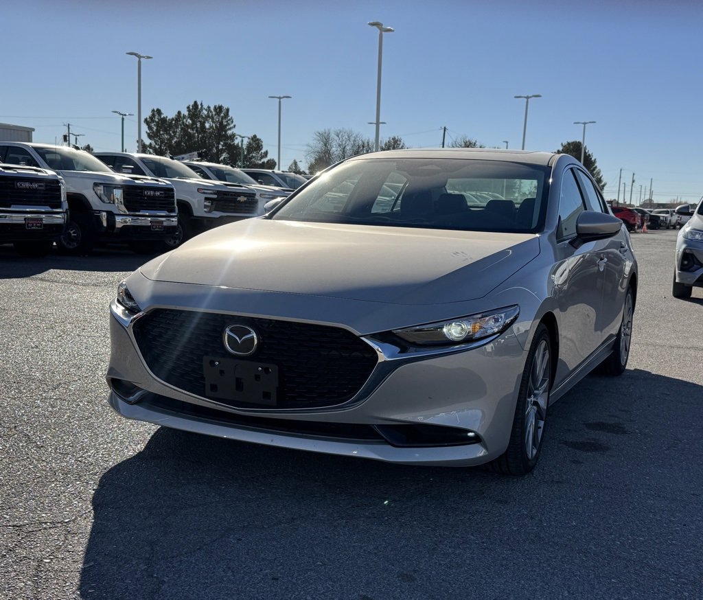 2025 Mazda Mazda3 Preferred's photo