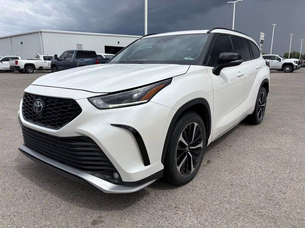 2021 Toyota Highlander XSE 4x2 V6's photo