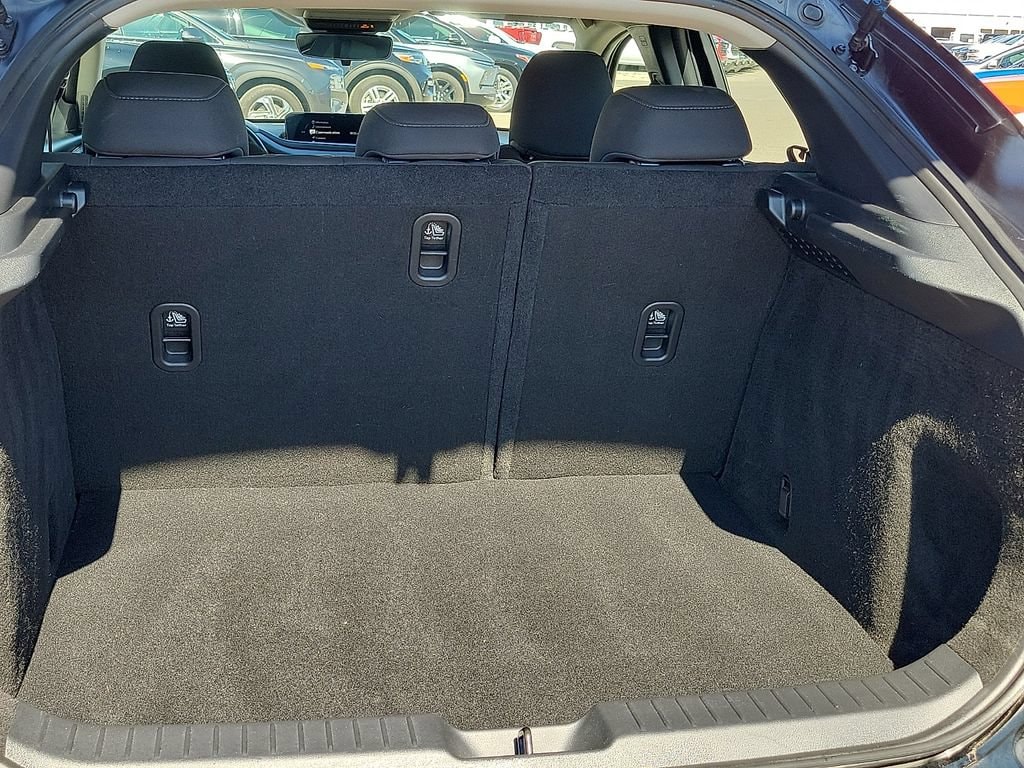 2025 Mazda CX-30 S - Photo 18