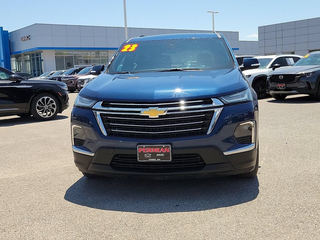 Used 2023 Chevrolet Traverse LT Cloth SUV