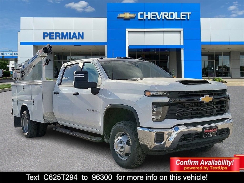 New 2025 Chevrolet Silverado 3500 HD Chassis Cab Work Truck Truck