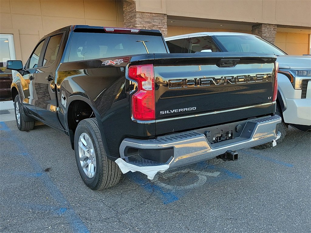 2026 Chevrolet Silverado 1500 LT photo 3