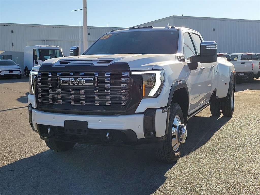 Used 2025 GMC Sierra 3500 HD Denali Ultimate Truck Crew Cab
