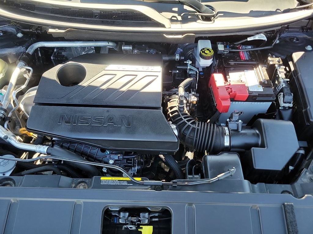 2025 Nissan Rogue SV - Photo 16