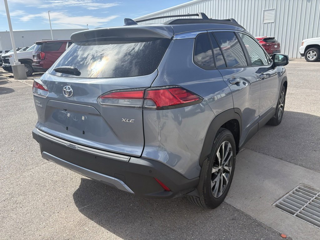 2022 Toyota Corolla Cross XLE photo 4