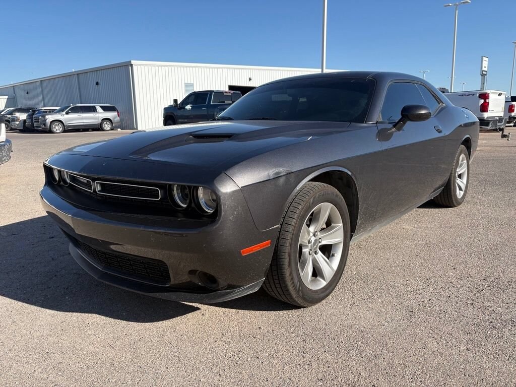 Used 2022 Dodge Challenger SXT Coupe