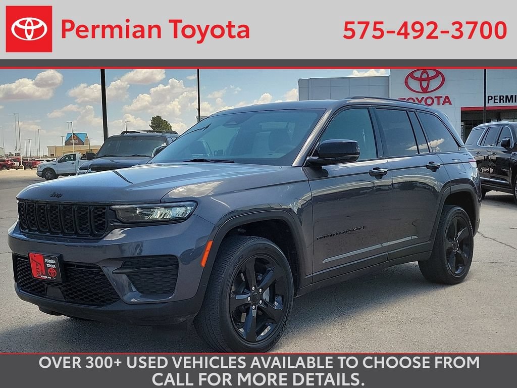 Used 2023 Jeep Grand Cherokee Altitude SUV