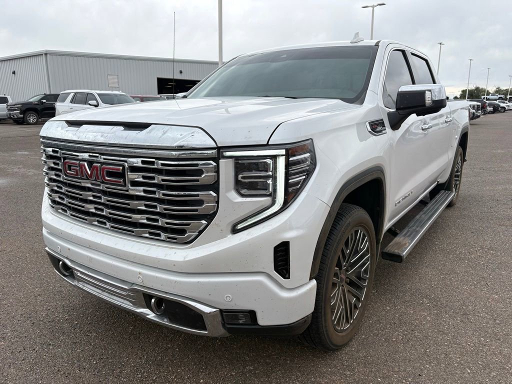 2025 GMC Sierra 4WD Crew Cab Short Box Denali's photo