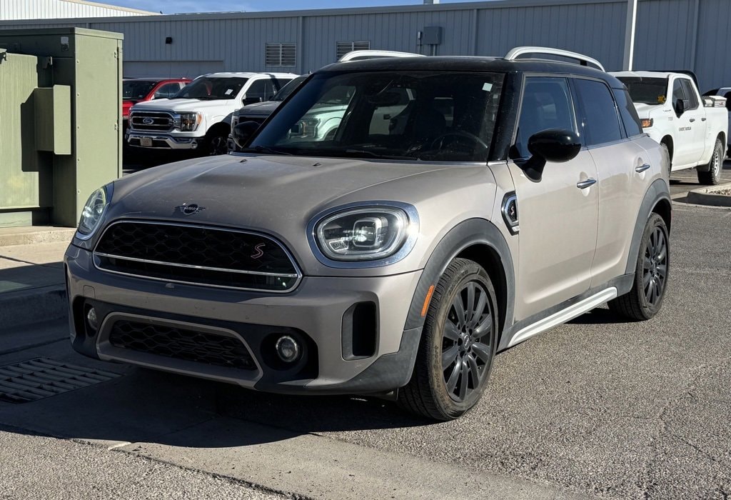2022 MINI Countryman S's photo