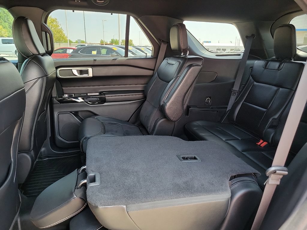 2022 Ford Explorer ST - Photo 19