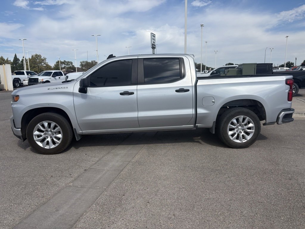 2022 Chevrolet Silverado 1500 Custom photo 2