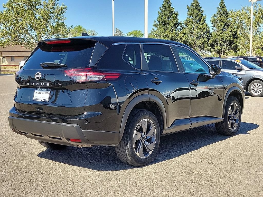 2025 Nissan Rogue SV - Photo 13