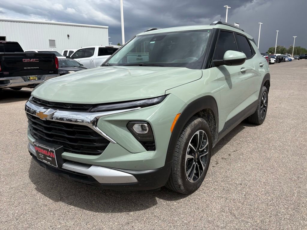 2025 Chevrolet Trailblazer LT's photo