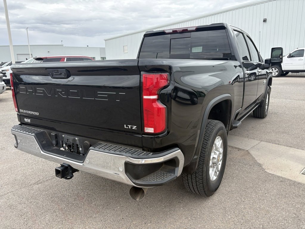 2024 Chevrolet Silverado 2500HD LTZ photo 4