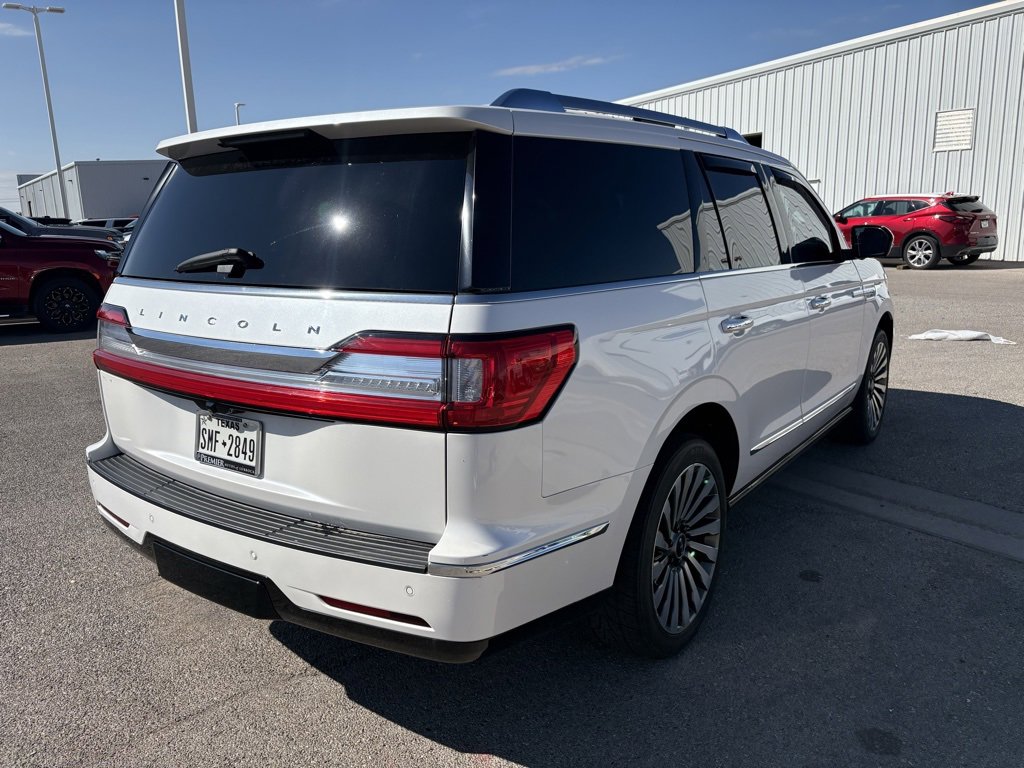 2018 Lincoln Navigator Reserve photo 3