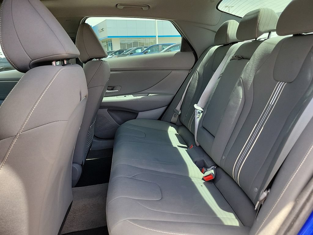 2025 Hyundai Elantra SEL - Photo 19