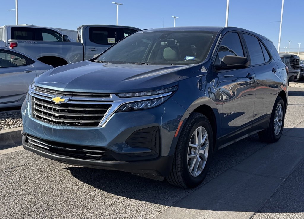 2024 Chevrolet Equinox LS's photo