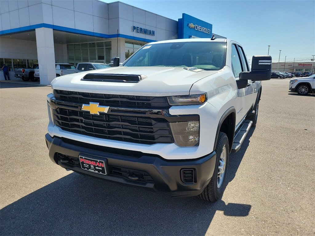 2024 Chevrolet Silverado 2500HD photo 4